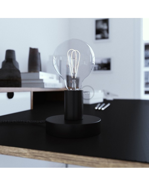 The Posaluce | Black Metal Table Lamp