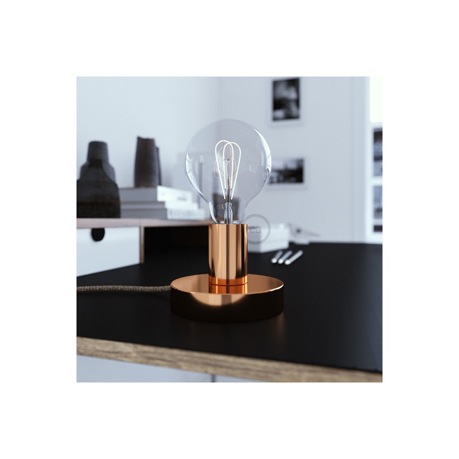 The Posaluce | Copper Metal Table Lamp